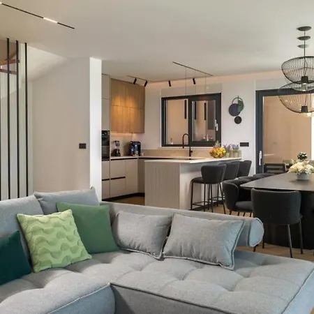 Villa Dujma By Guide