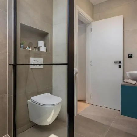 Villa Dujma By Guide