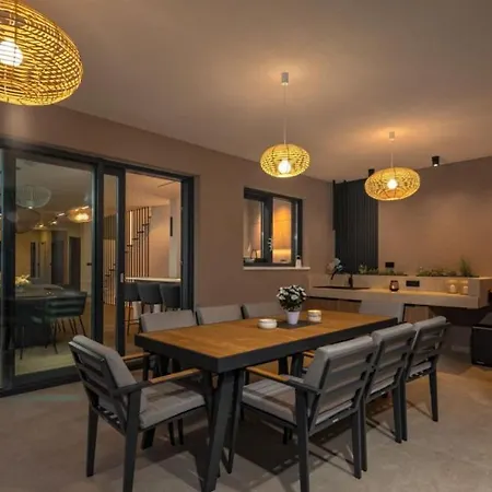 Villa Dujma By Guide Urinj